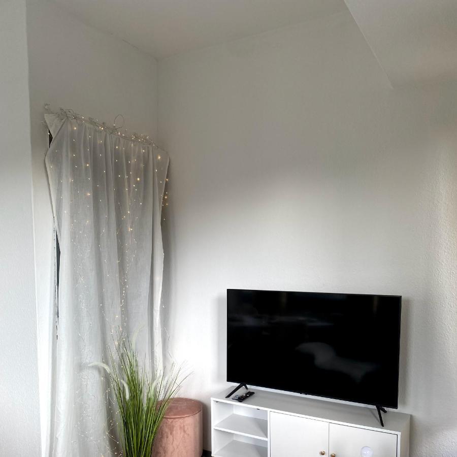 Urbansuites - Modern & Zentral In Der City - Dein Zuhause In Stuttgart Estugarda Exterior foto