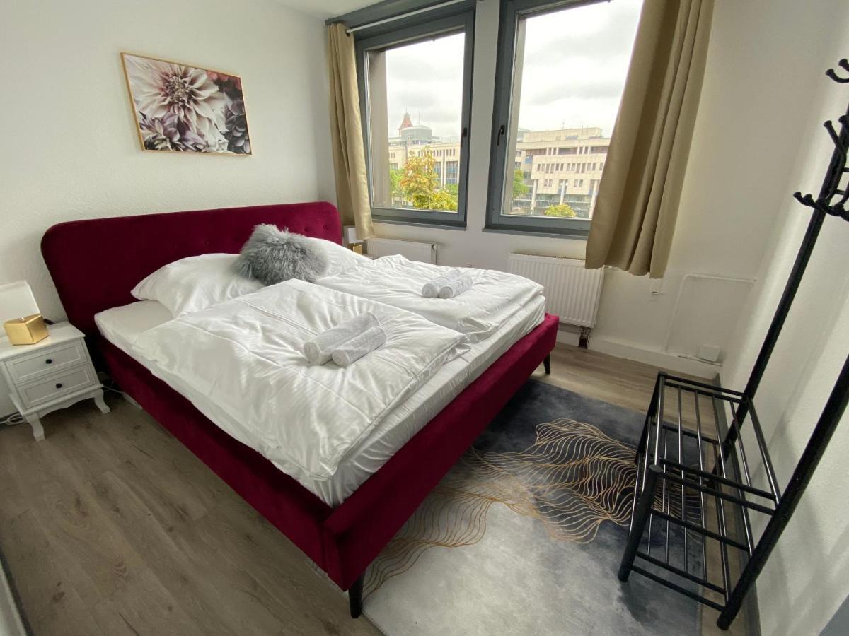 Urbansuites - Modern & Zentral In Der City - Dein Zuhause In Stuttgart Estugarda Exterior foto