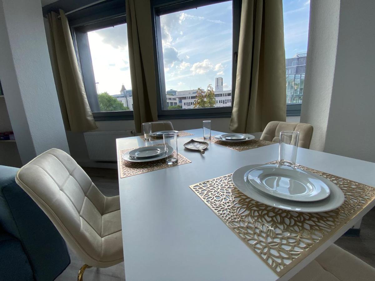 Urbansuites - Modern & Zentral In Der City - Dein Zuhause In Stuttgart Estugarda Exterior foto